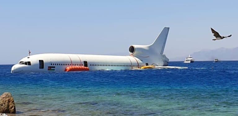 Un avion de ligne dans la mer Rouge : c’est fait !
