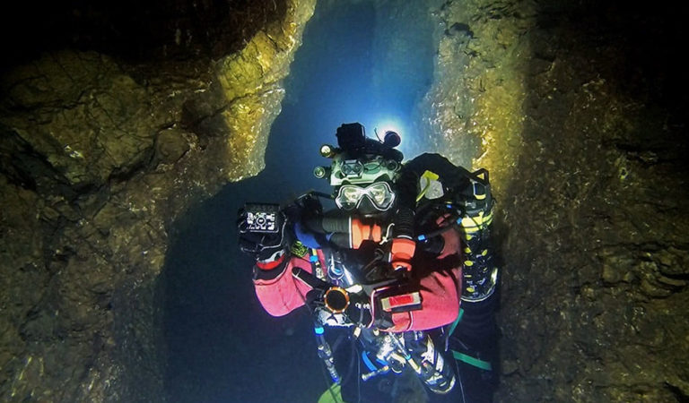 Record du monde de plongée souterraine à -286 mètres : Xavier Méniscus raconte